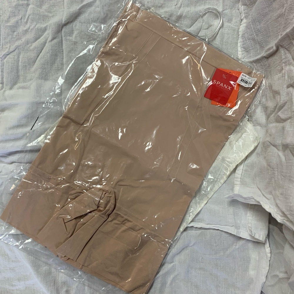 SPANX Women’s High Waisted Shorts